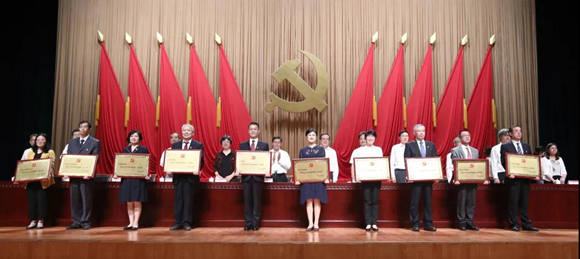 北医三院党委荣获“北京大学先进党组织” 多个党支部和个人受到北京大学党委、医学部党委表彰