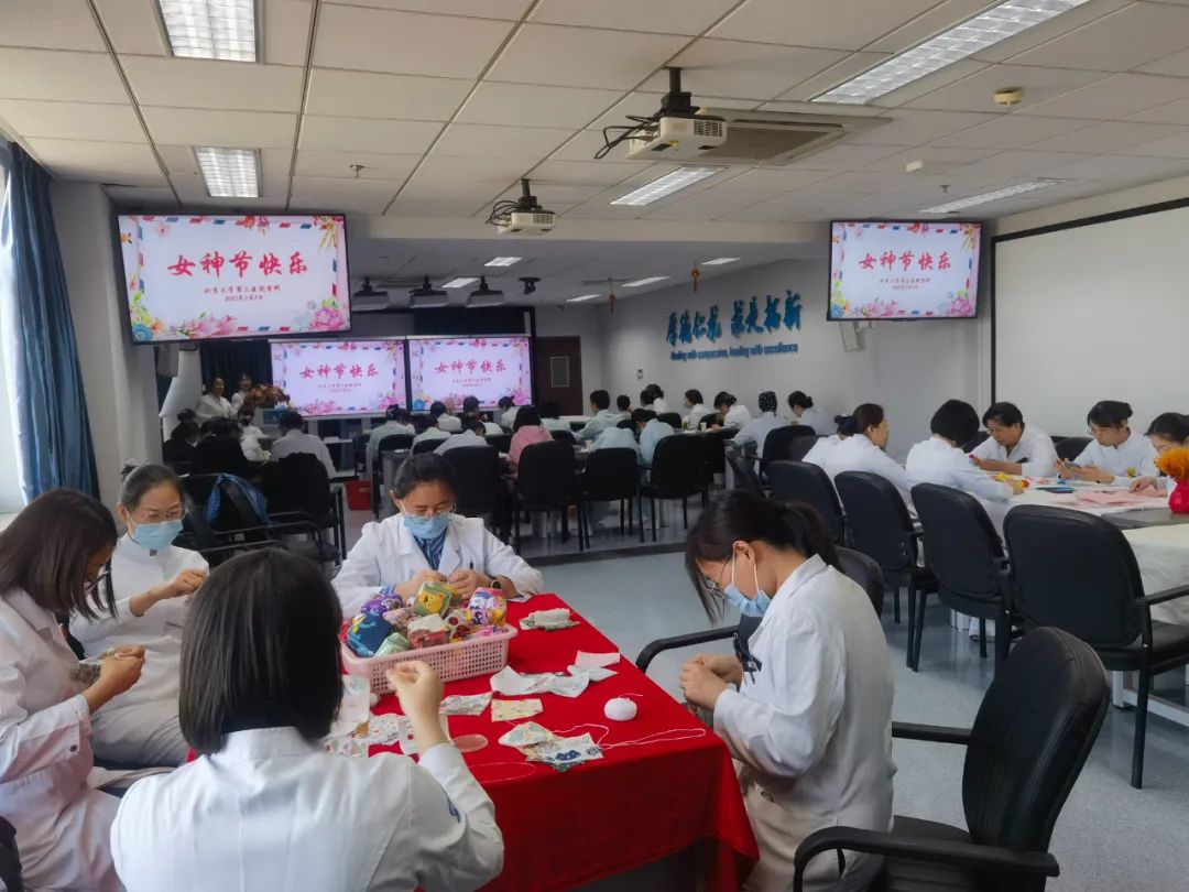 以诗之名，致敬最美的你