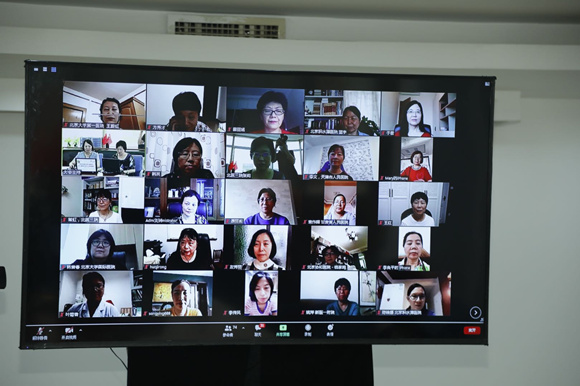 我院消化科段丽萍教授当选中国女医师协会消化专业委员会首届主任委员