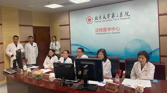 医院本部与延安分院携手为前列腺癌患者解除病痛