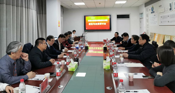 北医三院本部领导乘坐首发京张高铁调研崇礼院区