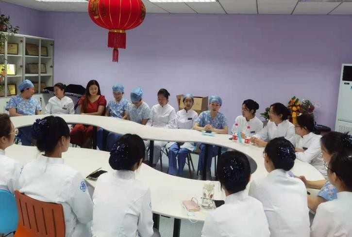 我科举办新入职护士岗前培训