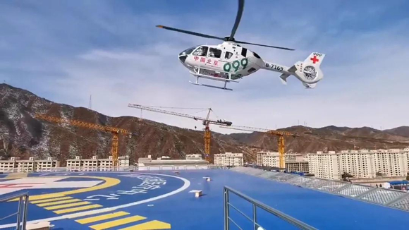 北医三院崇礼院区迎来冬奥首例航空医疗救援