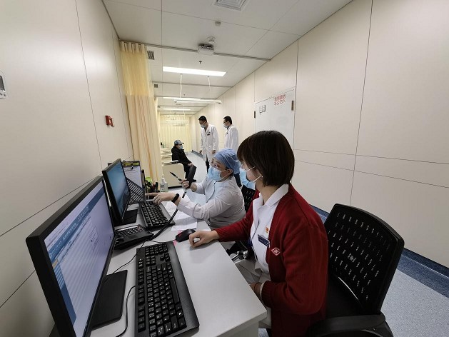 肿瘤放疗科日间病房正式投入使用