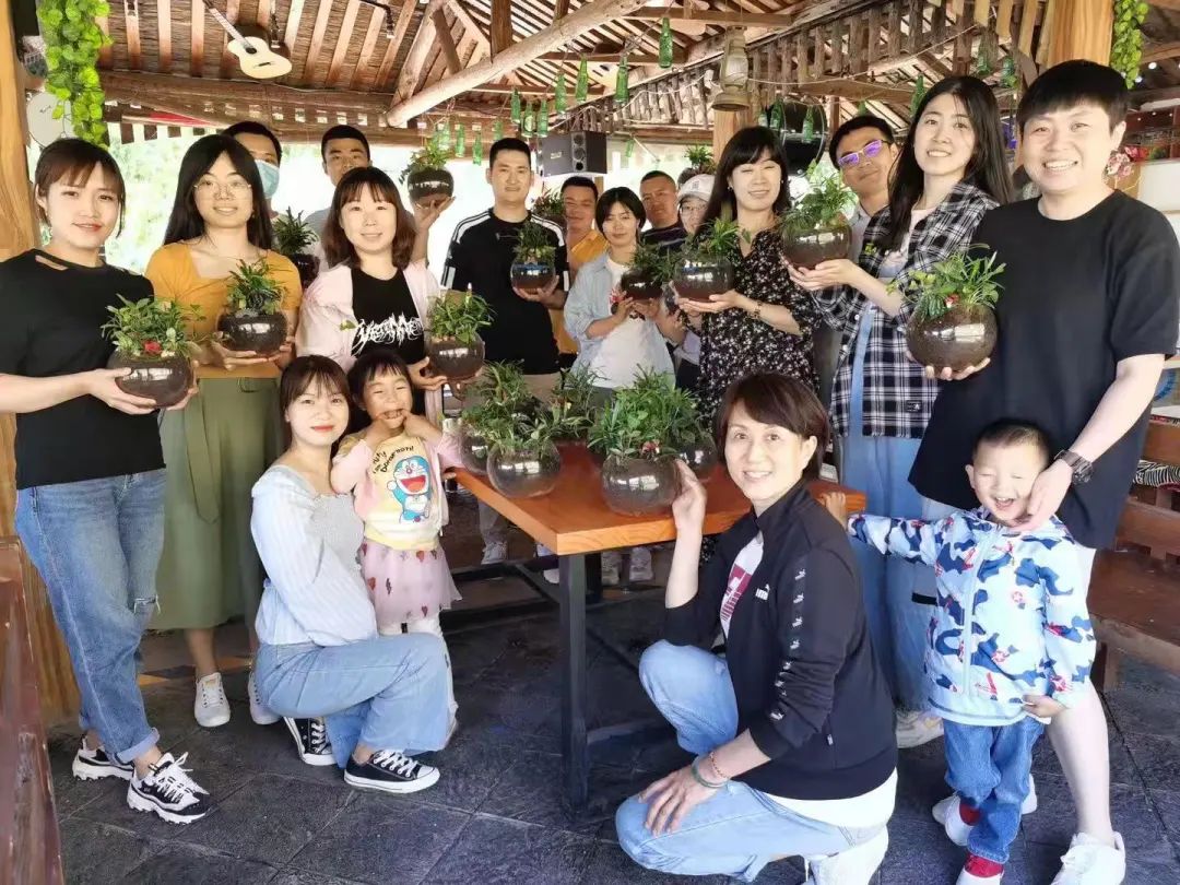 追寻夏日足迹———康复科五月红色活动