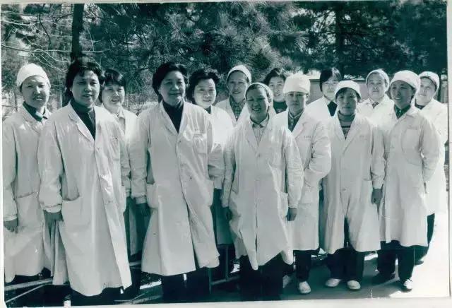 一对伉俪，两个传奇！