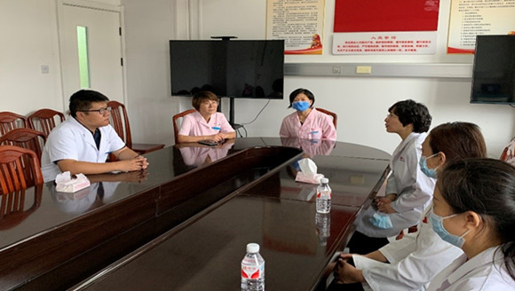 我院妇产科专家团队携手延庆妇幼举办更年期保健义诊和工作室共建交流活动