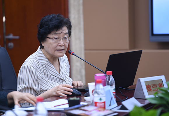 十三届全国人大常委会副委员长、中华全国妇女联合会主席沈跃跃来我院考察调研女医师工作