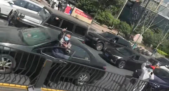 北医三院137人国家援鄂抗疫医疗队回家了