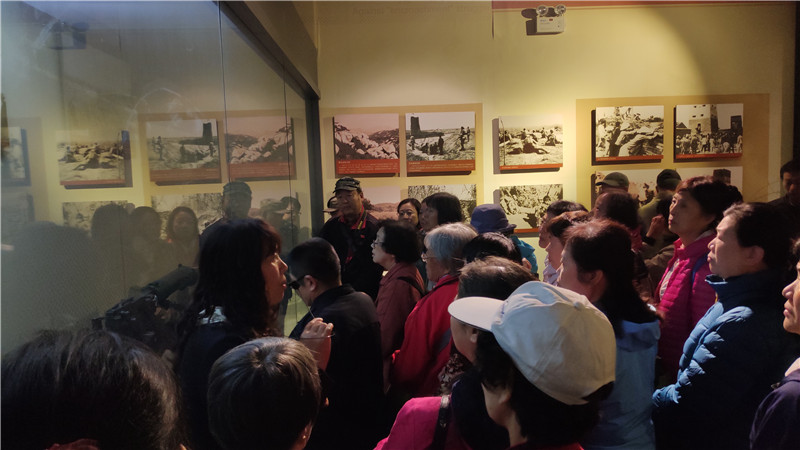 离退休内科、行政后勤党支部召开学习十九大报告讲演会