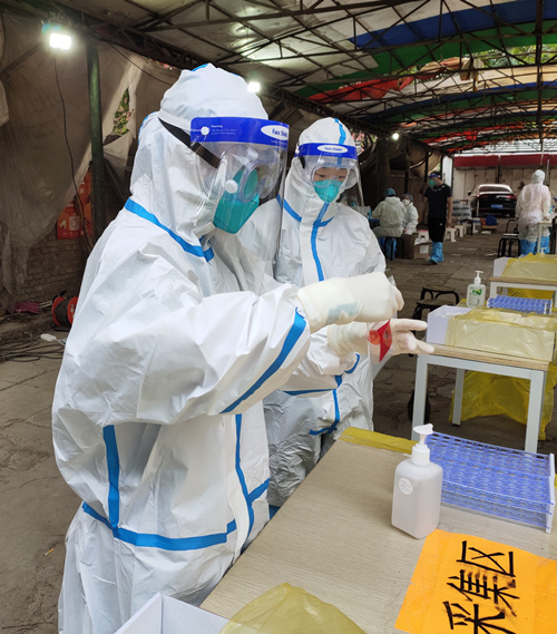 令必行 战必胜 我院组建应急医疗队支援丰台区完成核酸采样任务