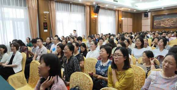 儿科举办重症新生儿诊治热点论坛暨新生儿转诊病例讨论会