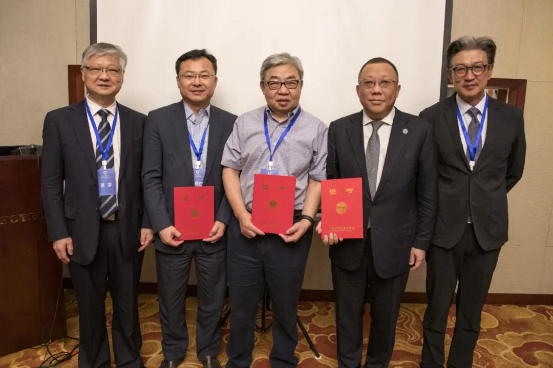 中国研究型医院学会颈椎疾病健康管理与加强康复专业委员会主任委员孙宇教授提出“关注颈椎健康，促进加速康复”