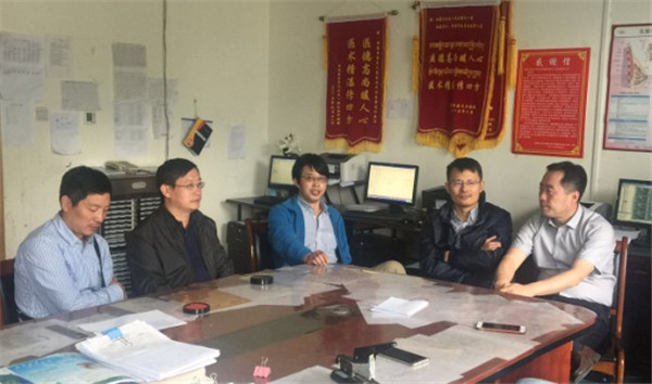 普外科以“组团式”援藏学术活动践行“两学一做”