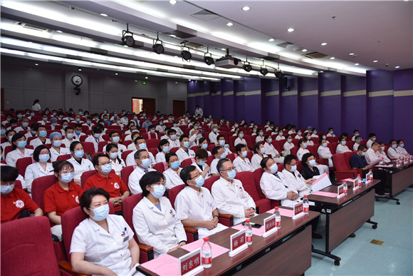 同心向党 献礼百年|北京大学第三医院举行“两优一先”表彰大会