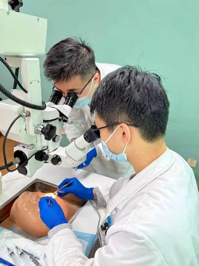 眼科举办第十二届全国老年眼病会