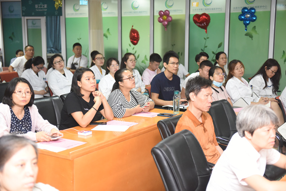 妇产科举办预防出生缺陷日主题宣讲活动