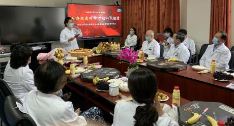 感动、感恩、感谢医路有你，致敬医师节