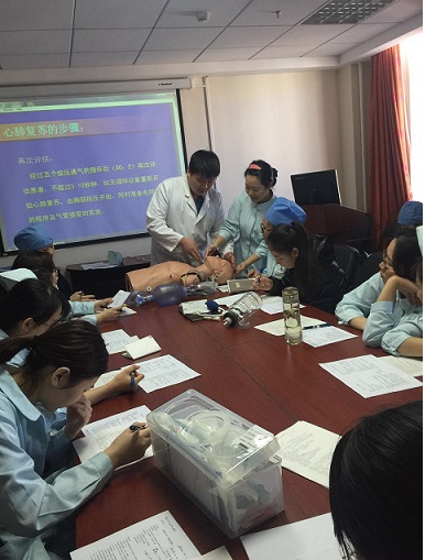 消化科全体护士举行年度心肺复苏(CPR)培训