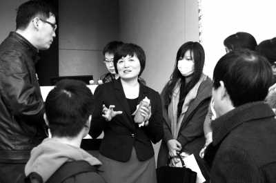 【健康时报】过敏人群应关注花粉浓度预报