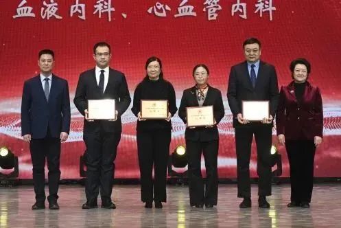 踔厉奋发开新局,勇毅前行谱新篇 北医三院召开2022年度总结表彰大会