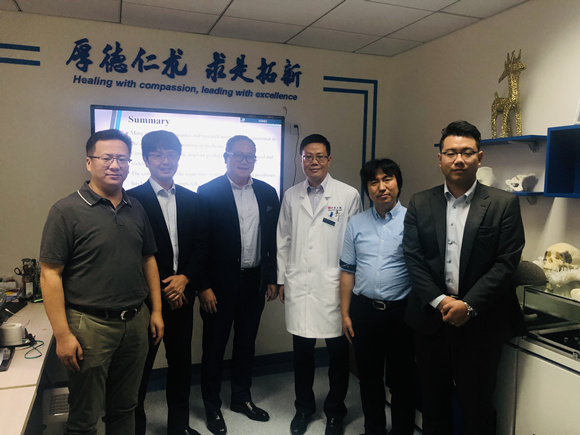 日本JST一行4人来访我院了解骨科3D打印技术