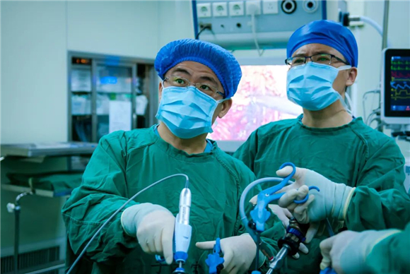 家庭支柱罹患晚期肠癌，多科协作彻底根除肿瘤——北医三院最暖MDT系列故事六