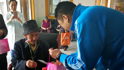 “志愿关爱、孝老敬老、传承红色基因”---中央党校院区5.12护士节活动