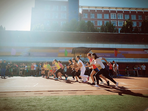 运动赛场旗鼓喧天,急诊健儿再创佳绩