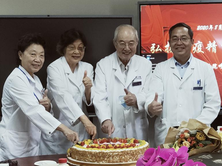 感动、感恩、感谢医路有你,致敬医师节