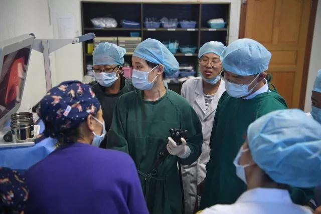 援藏后记 | 微信群牵线千里会诊,藏族小伙来京就医