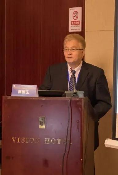 中国研究型医院学会颈椎疾病健康管理与加强康复专业委员会主任委员孙宇教授提出“关注颈椎健康，促进加速康复”