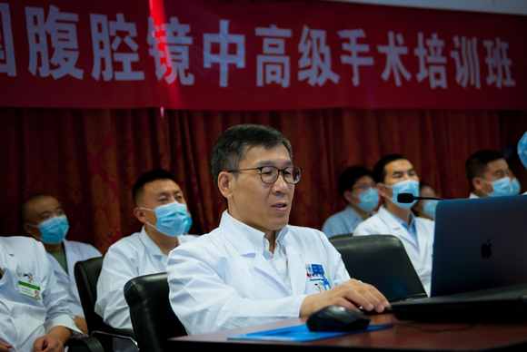 普通外科举办第15届全国腹腔镜中高级手术培训班