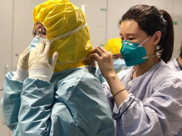 纪实二(上)丨坚定信心 攻艰克难 坚决打赢防控疫情阻击战 ——北医三院抗击新冠肺炎纪实