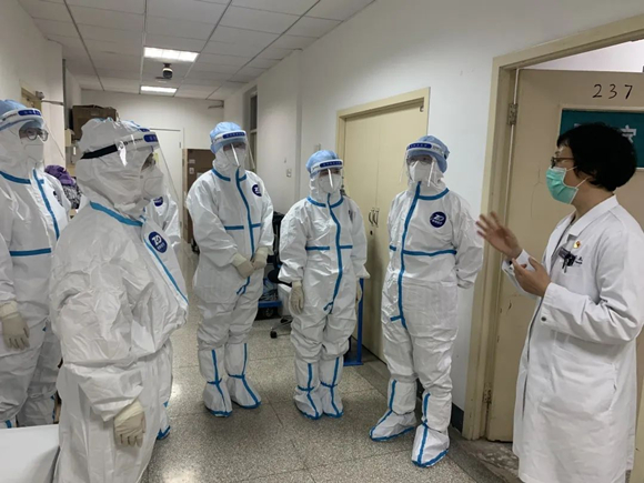 北医三院派出3千多人次医务人员参加疫情防控 完成120万余人次核酸采样