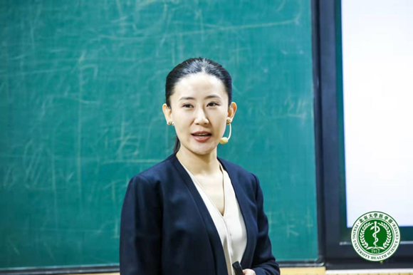 我院三名教师在北京大学青年教师教学基本功比赛中荣获佳绩