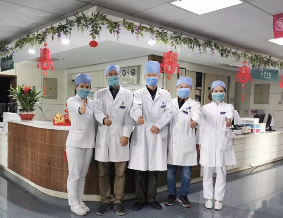 现在是除夕，这里是北医三院