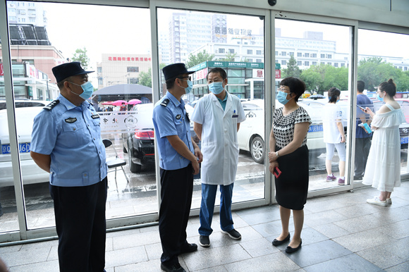 贯彻落实《北京市医院安全秩序管理规定》 医院开展安检工作