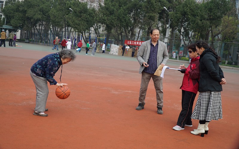 2017年离退休人员春季运动会