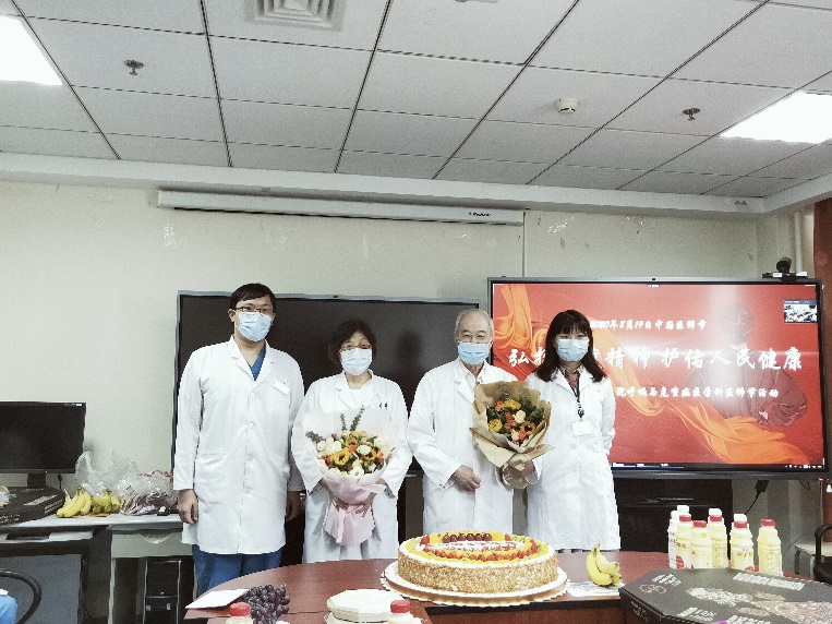 感动、感恩、感谢医路有你,致敬医师节