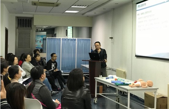 儿科举办2018年第一期新生儿复苏训练营