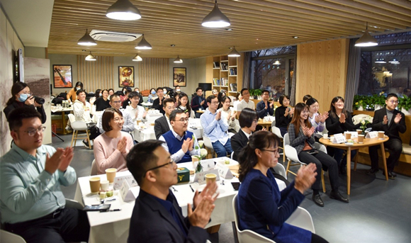 北医三院“教授茶座·厚道行医”首期活动——韩启德院士专场举行