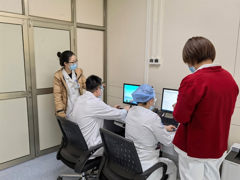 肿瘤放疗科日间病房正式投入使用