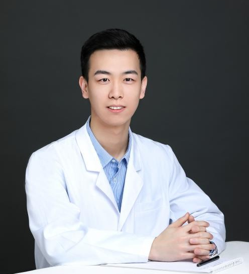 我院八年制医学生荣获第十三届北京大学“班级五·四奖杯”“学生五·四奖章”