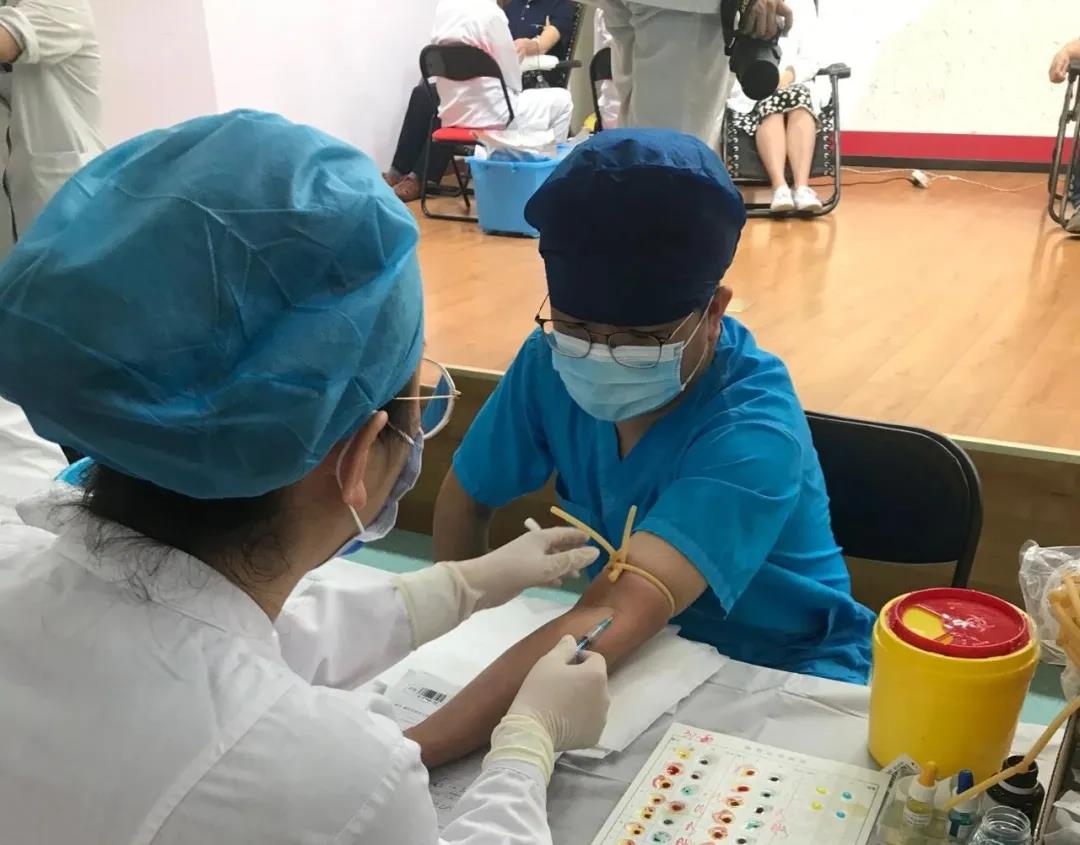 汇爱成海│骨科三名医护积极参加献血活动