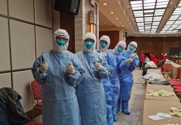 北医三院援鄂医疗队元宵节夜正式独立接管新病区