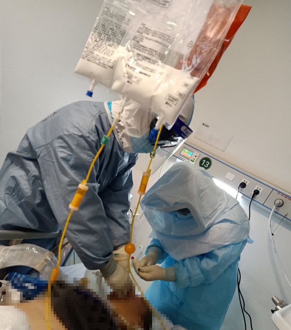 【人民日报】一个眼神，都会让他们不再恐惧——北医三院国家援鄂医疗队日记