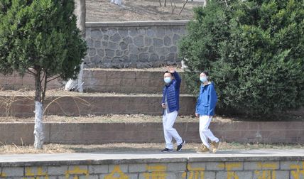 中央党校院区举办职工春季健步走活动