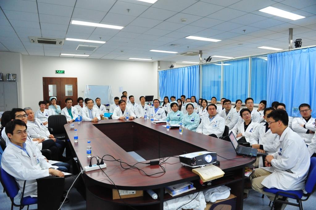 研究所召开中青年骨干座谈会