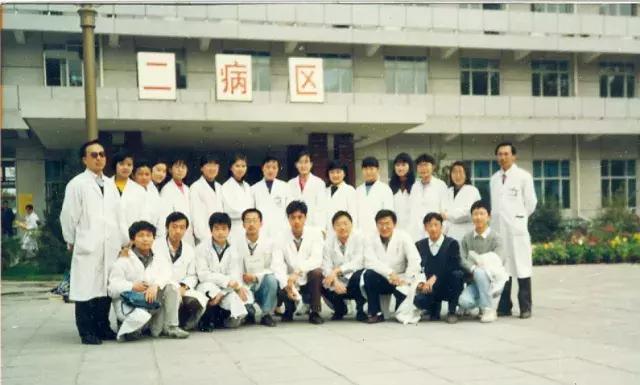 迎三院甲子·亲历 | 朱红：那位农民父亲抱着儿子痛哭的情景至今挥之不去……